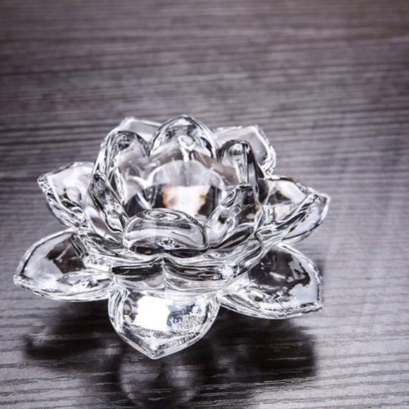 Stunning set of two glass lotus tealight candle holders - Picture 2 of 6